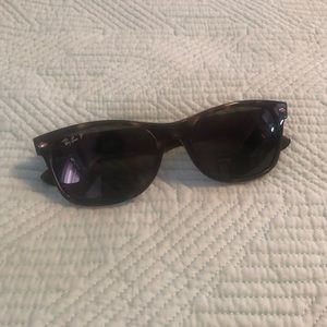 Polarized rayban wayfarers